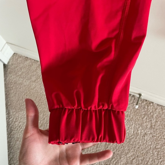 Zyia Everywhere Zipper Jogger Red Size Medium - Picture 11 of 12